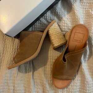 Dolce vita heels!